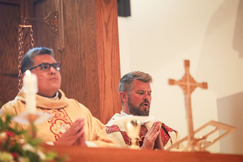2025-11-23-fr-fernando-first-mass-0096.jpg