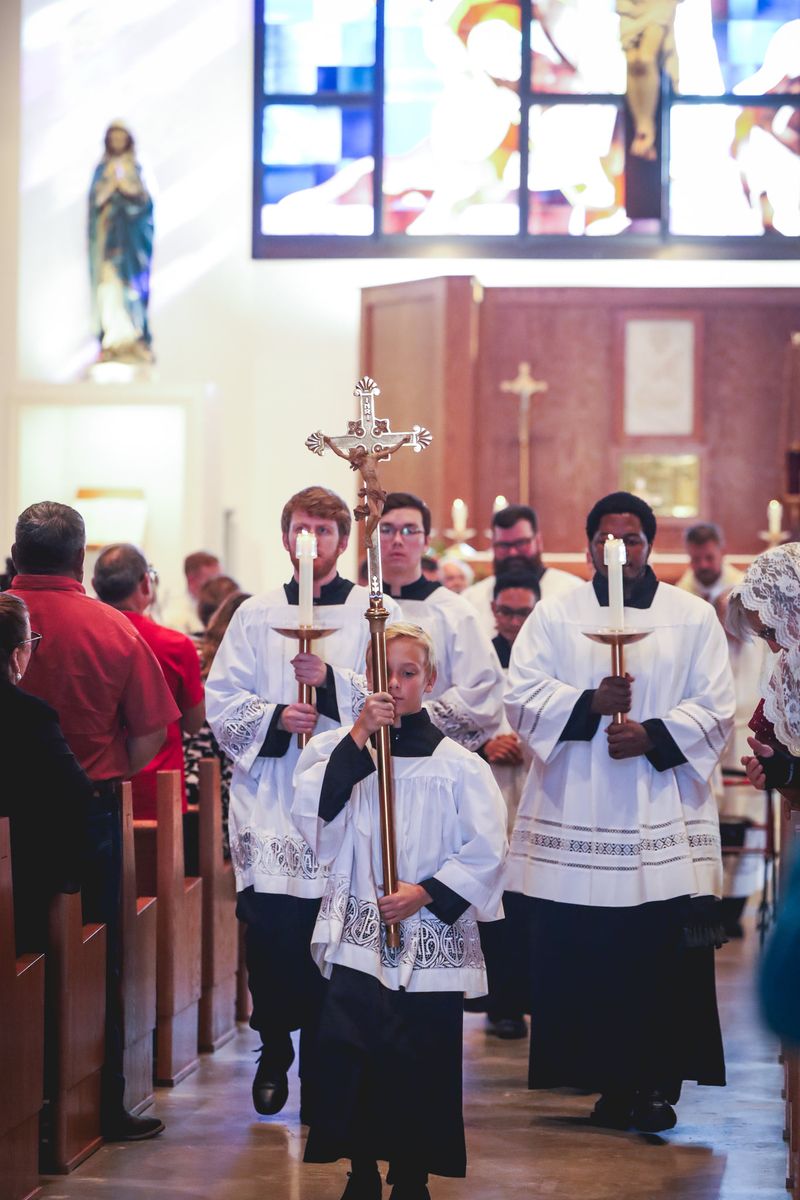 2025-11-23-fr-fernando-first-mass-0166.jpg