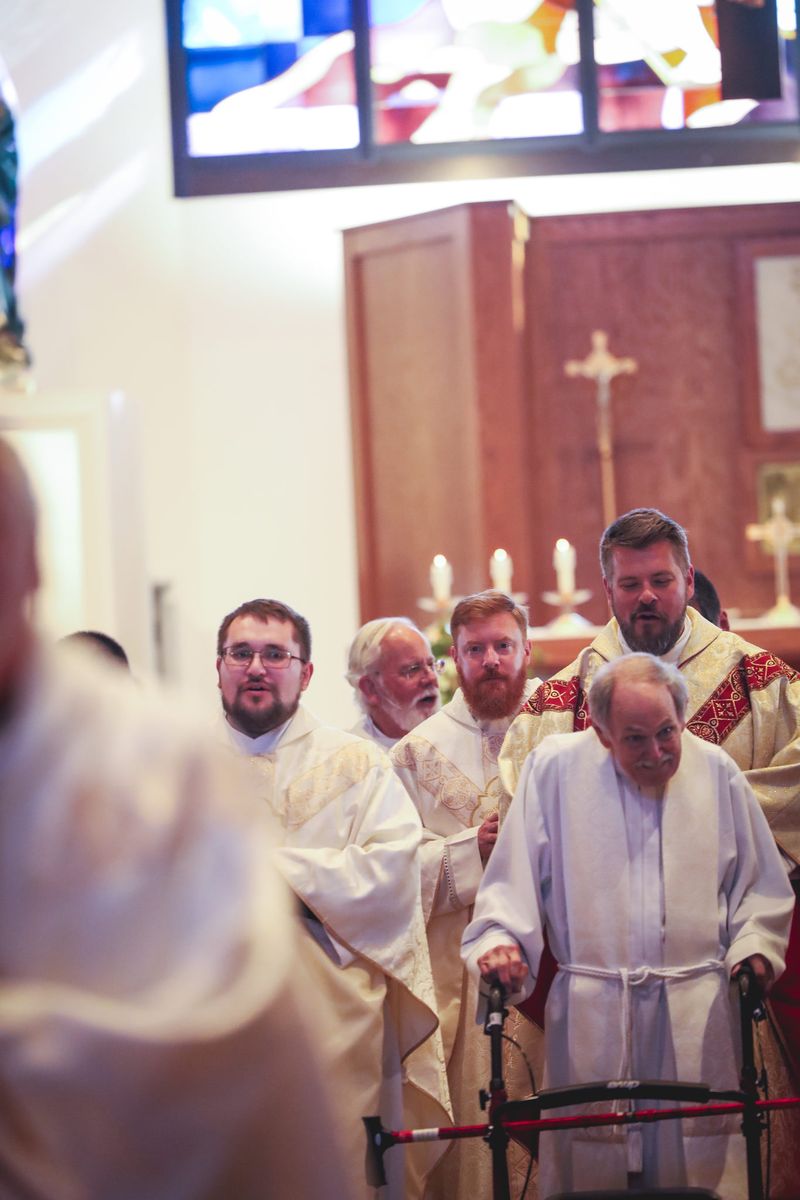 2025-11-23-fr-fernando-first-mass-0167.jpg