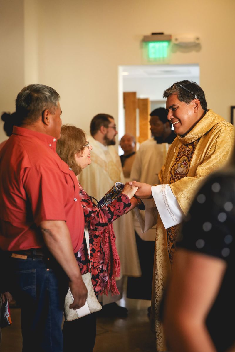 2025-11-23-fr-fernando-first-mass-0184.jpg