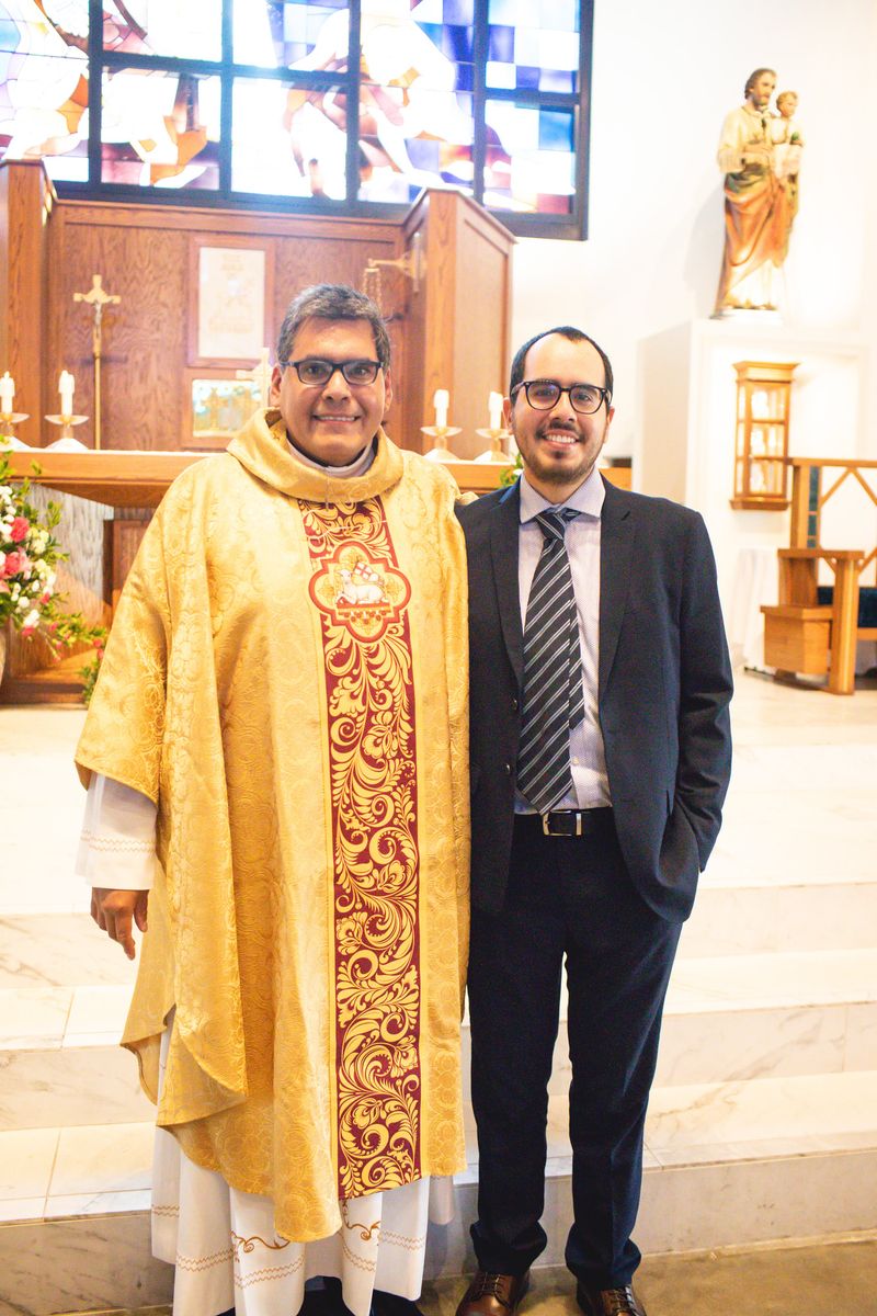 2025-11-23-fr-fernando-first-mass-0223.jpg