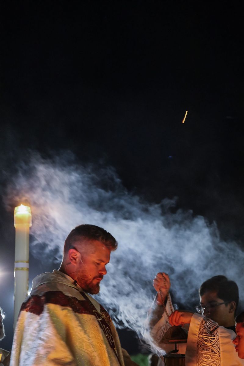 2026-04-04-easter-vigil-0031.jpg