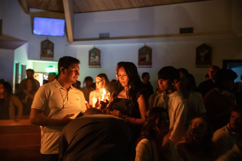 2026-04-04-easter-vigil-0034.jpg