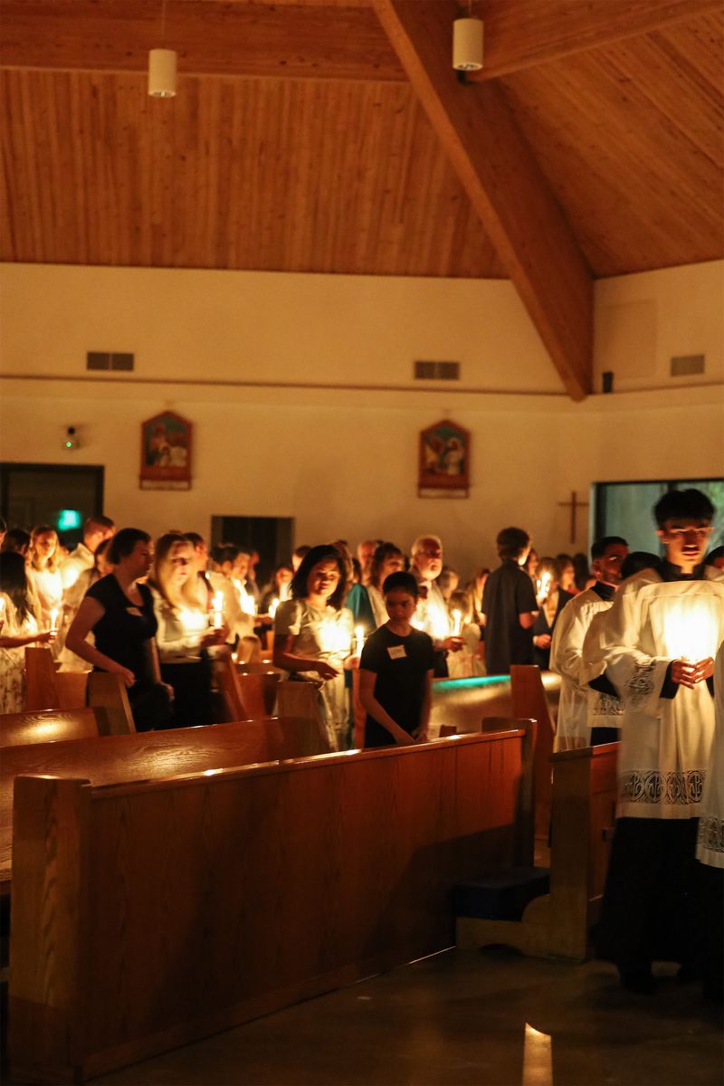 2026-04-04-easter-vigil-0038.jpg
