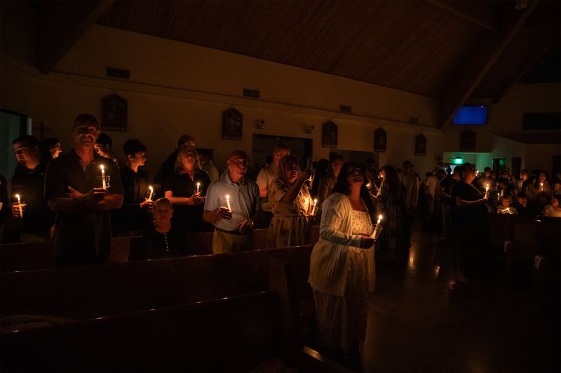 2026-04-04-easter-vigil-0040.jpg