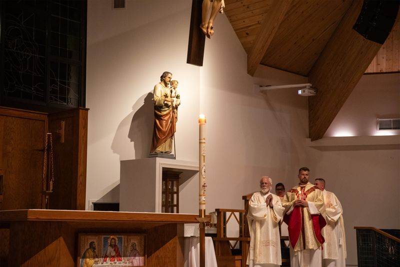 2026-04-04-easter-vigil-0042.jpg