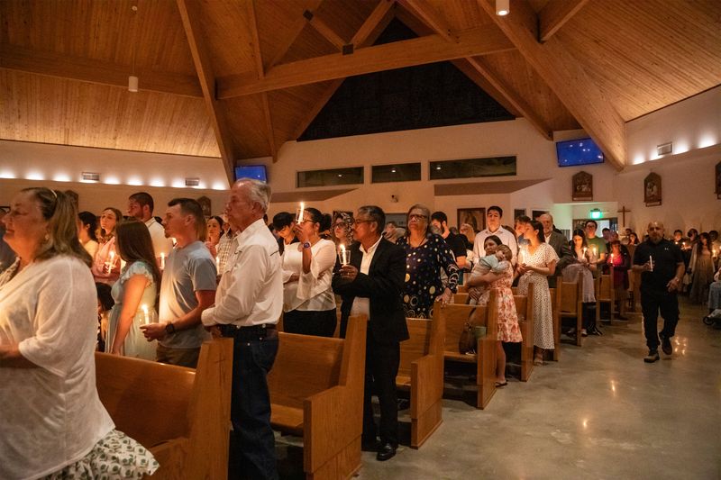 2026-04-04-easter-vigil-0043.jpg