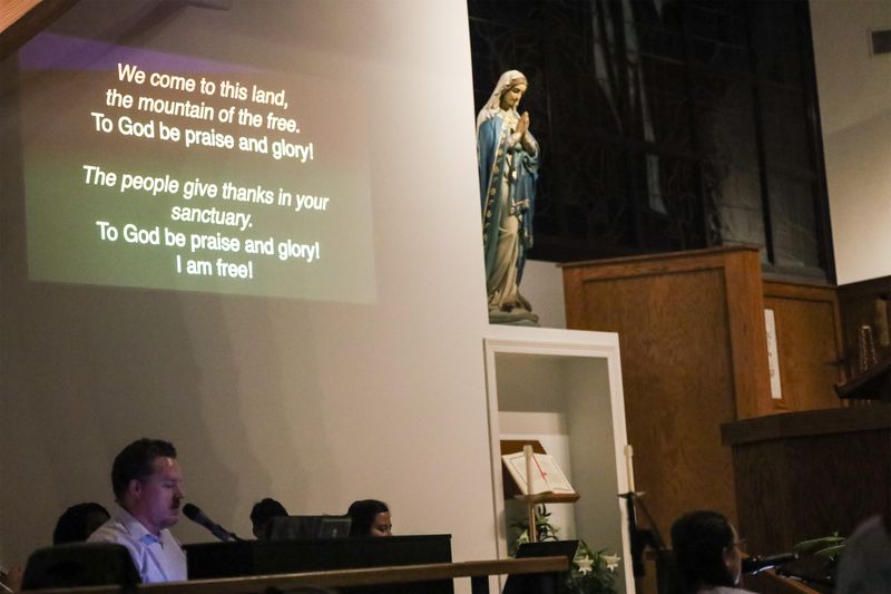 2026-04-04-easter-vigil-0051.jpg