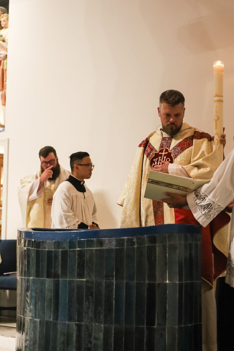 2026-04-04-easter-vigil-0081.jpg