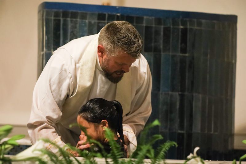 2026-04-04-easter-vigil-0094.jpg