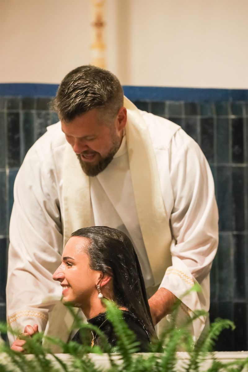2026-04-04-easter-vigil-0105.jpg