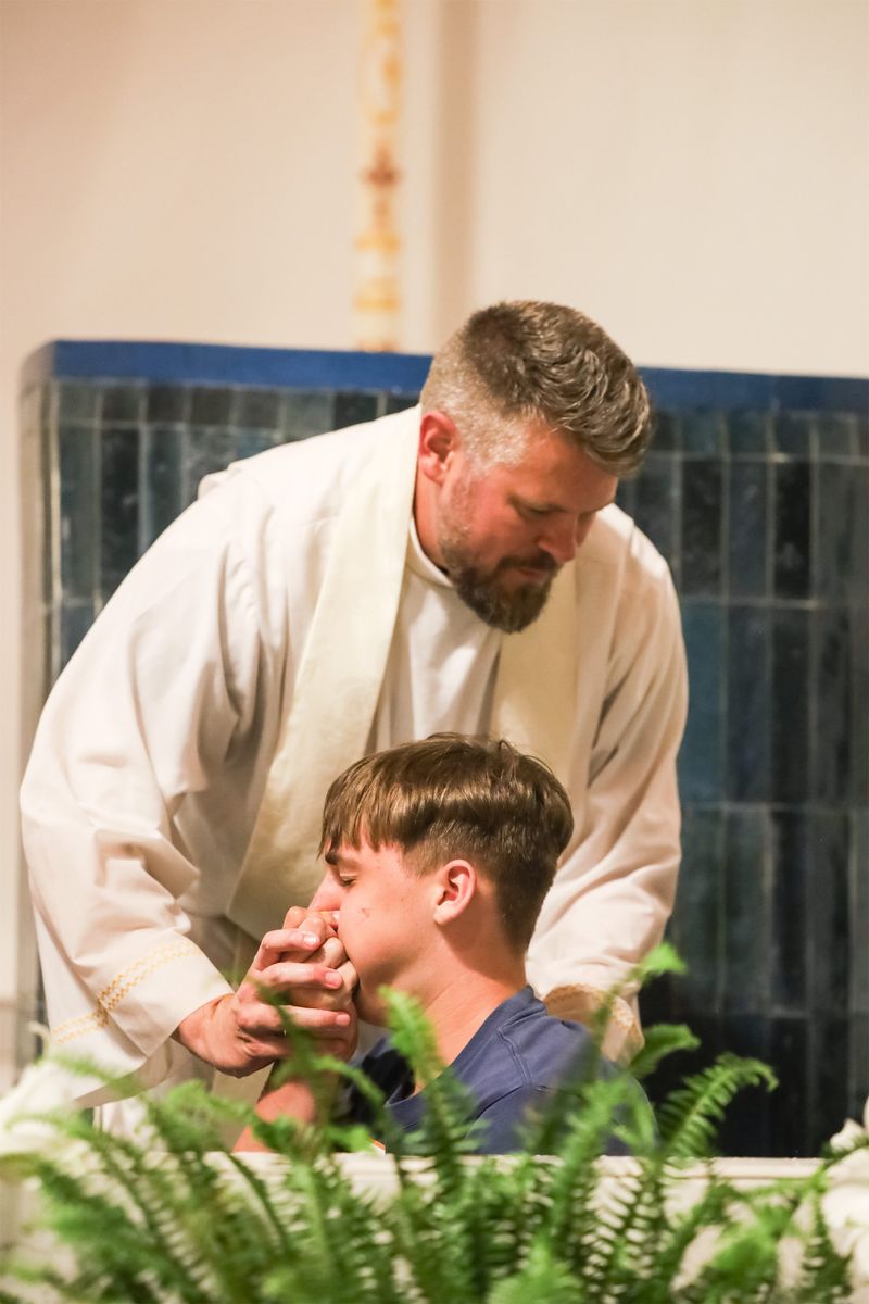 2026-04-04-easter-vigil-0113.jpg