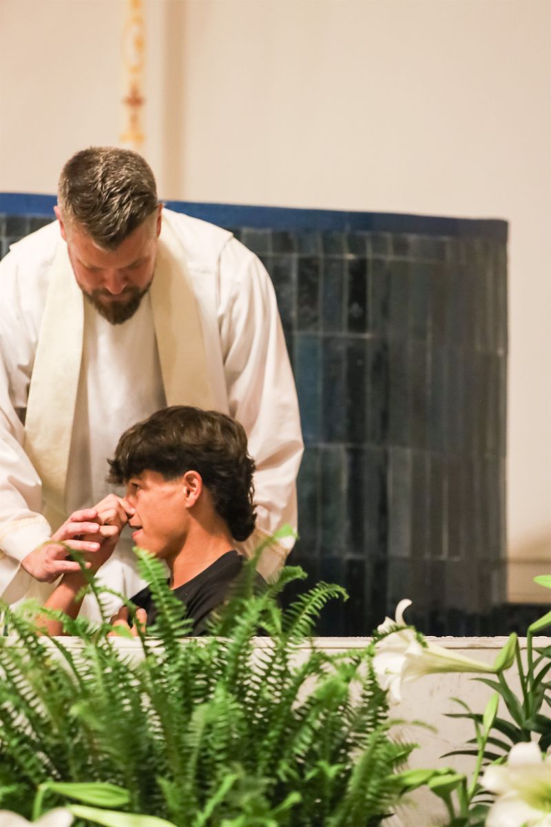 2026-04-04-easter-vigil-0119.jpg