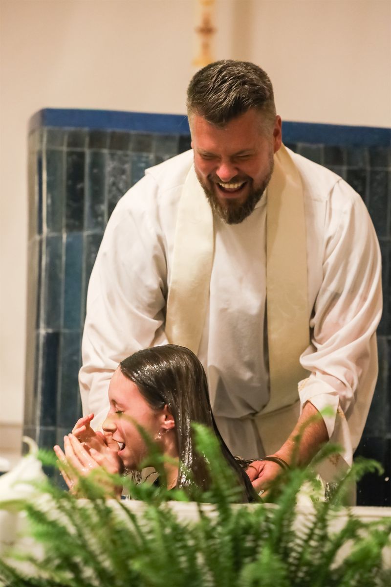2026-04-04-easter-vigil-0127.jpg