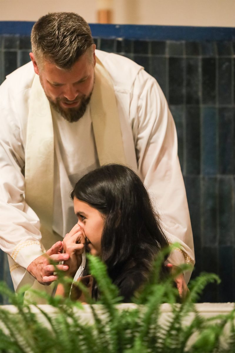 2026-04-04-easter-vigil-0134.jpg