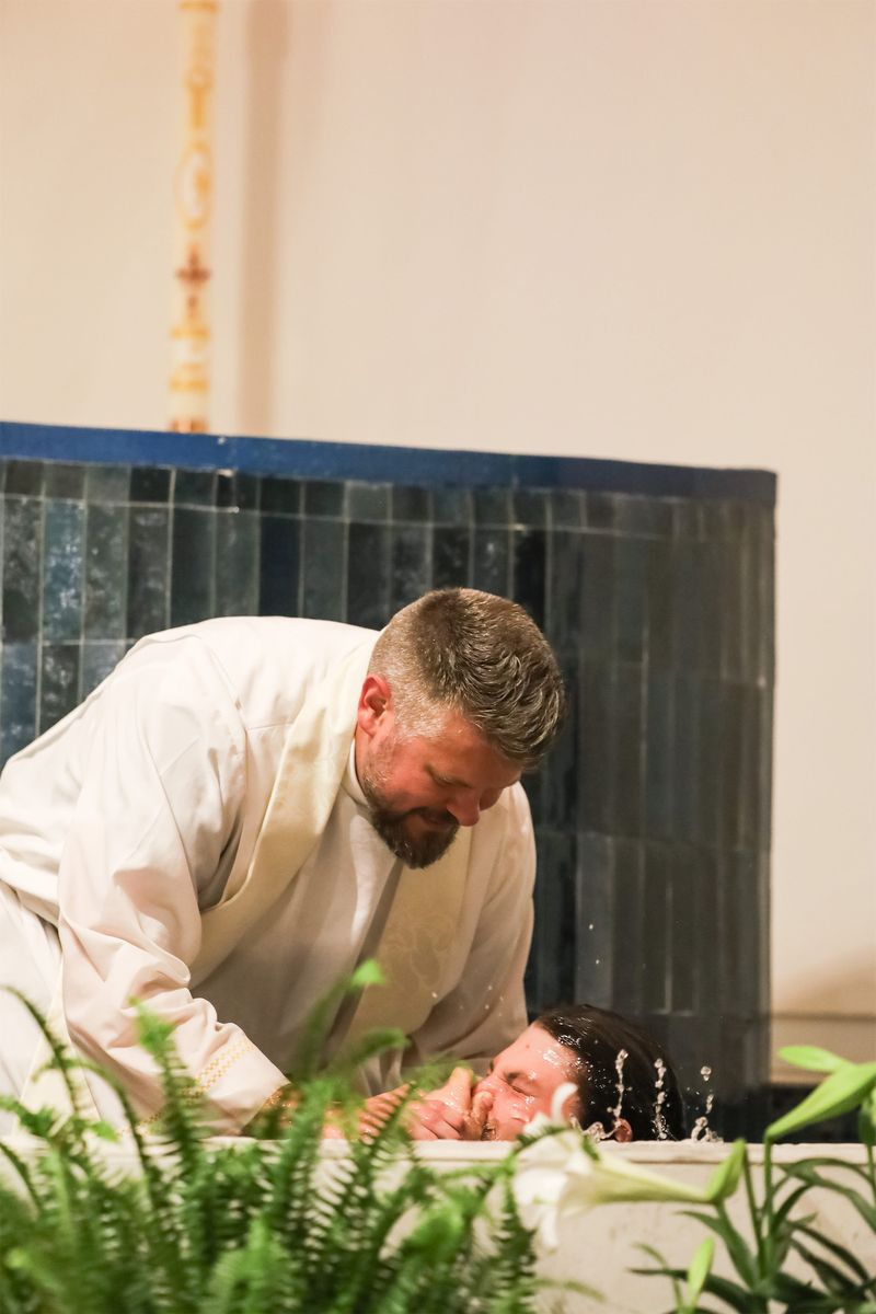 2026-04-04-easter-vigil-0149.jpg