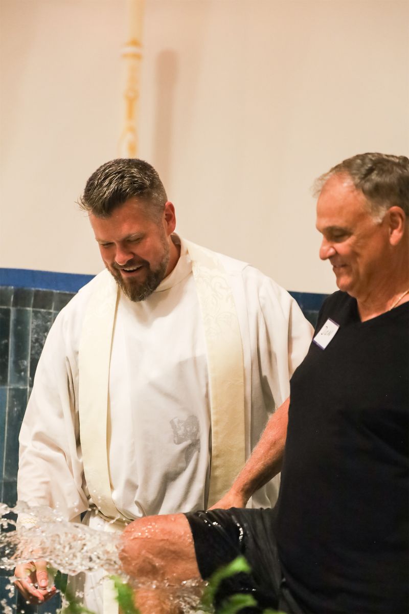 2026-04-04-easter-vigil-0153.jpg