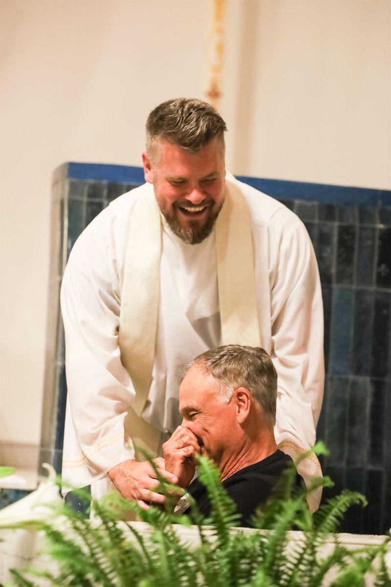 2026-04-04-easter-vigil-0155.jpg