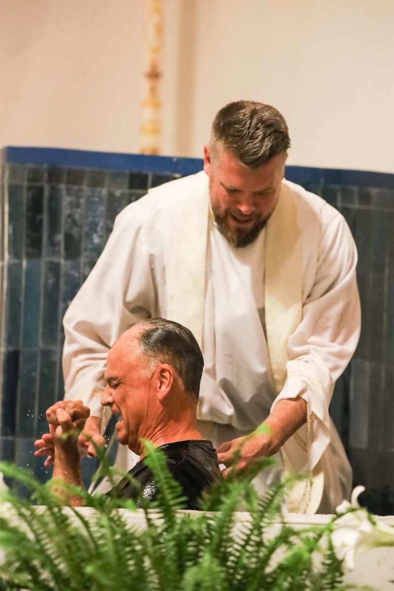2026-04-04-easter-vigil-0158.jpg