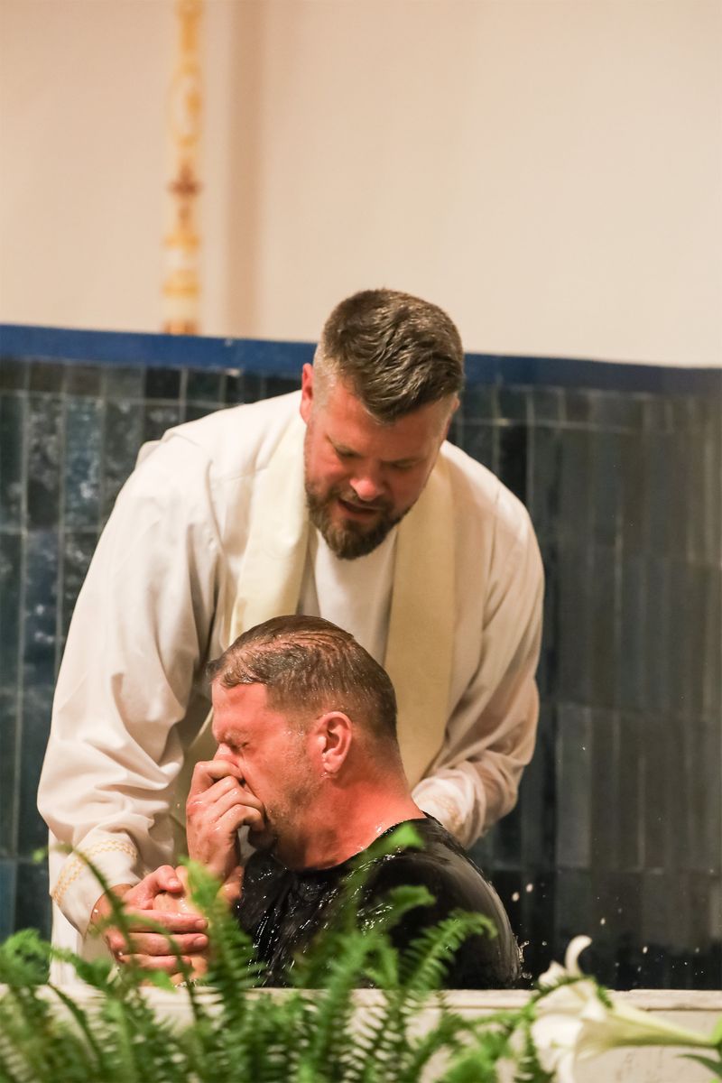 2026-04-04-easter-vigil-0163.jpg