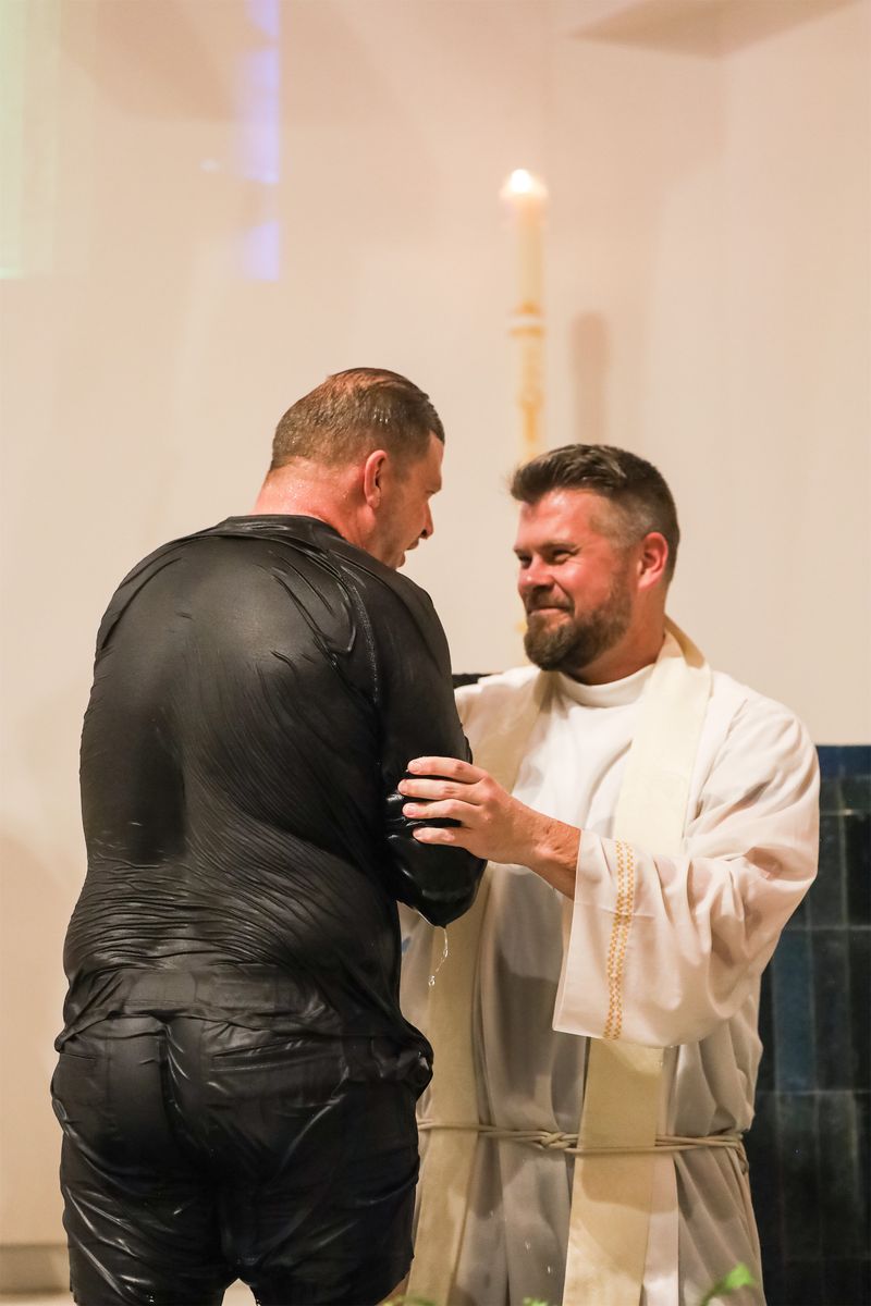 2026-04-04-easter-vigil-0167.jpg