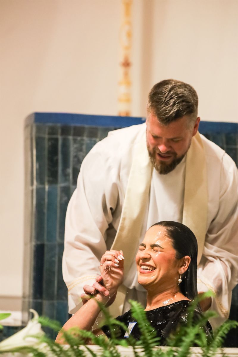 2026-04-04-easter-vigil-0194.jpg