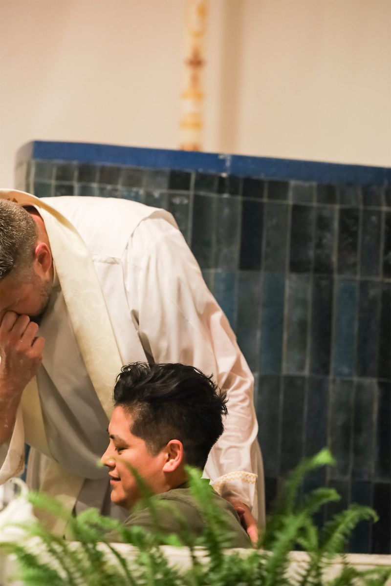 2026-04-04-easter-vigil-0201.jpg