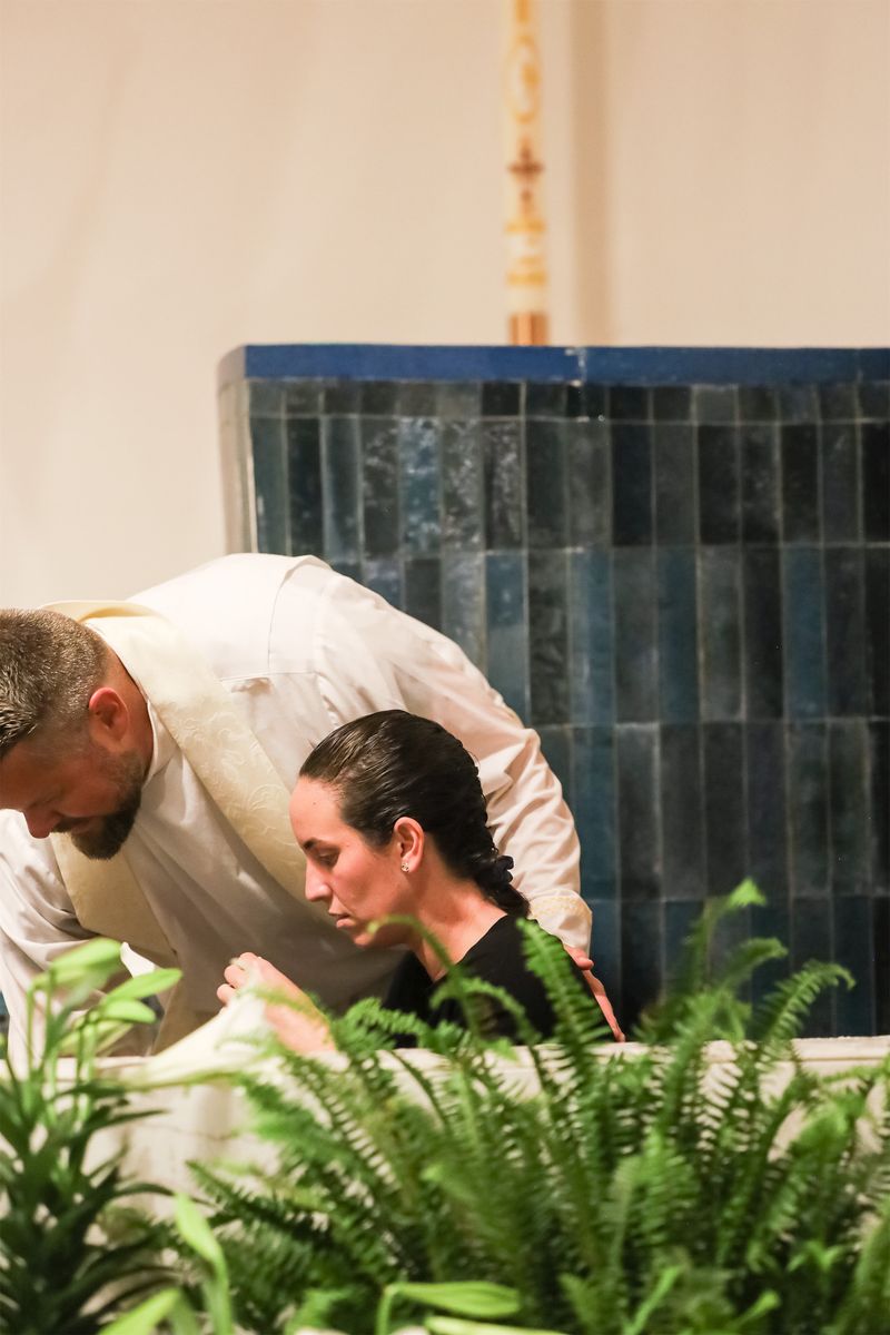 2026-04-04-easter-vigil-0214.jpg
