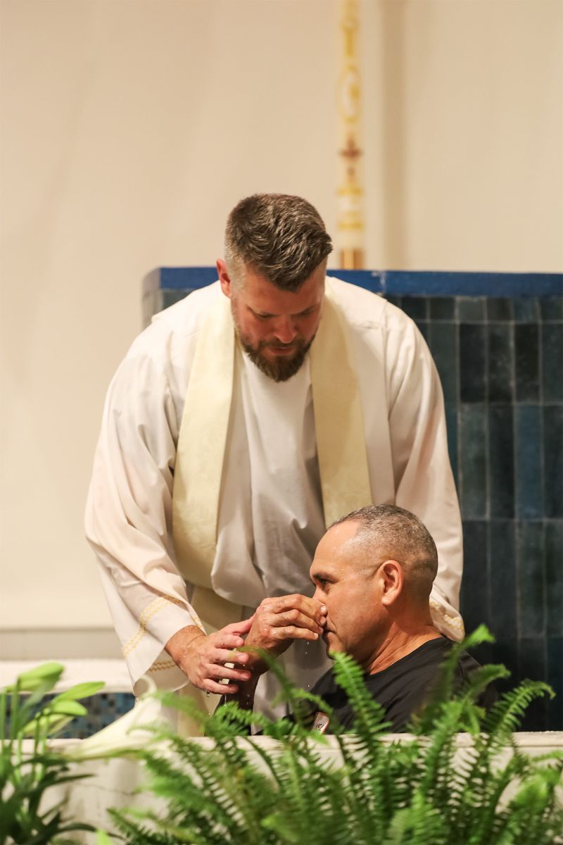 2026-04-04-easter-vigil-0220.jpg