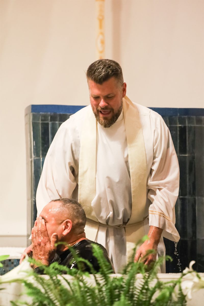 2026-04-04-easter-vigil-0223.jpg