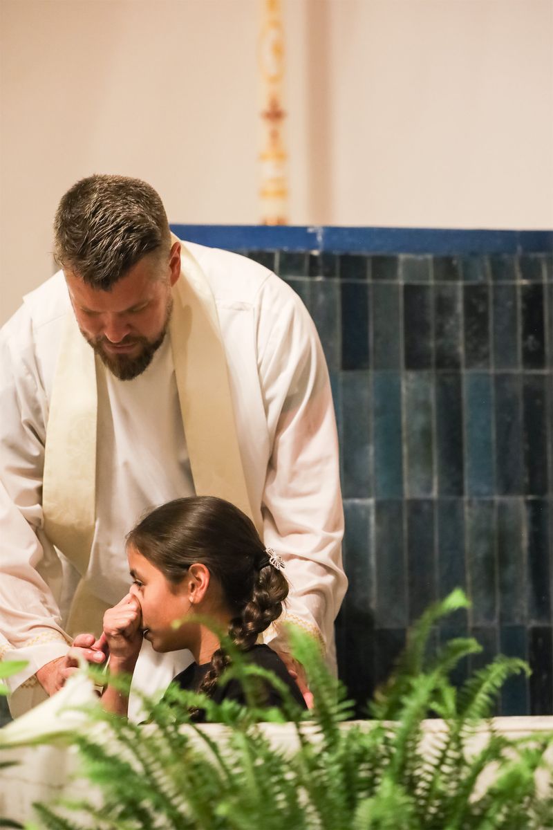 2026-04-04-easter-vigil-0237.jpg