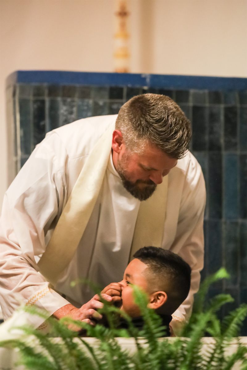 2026-04-04-easter-vigil-0244.jpg
