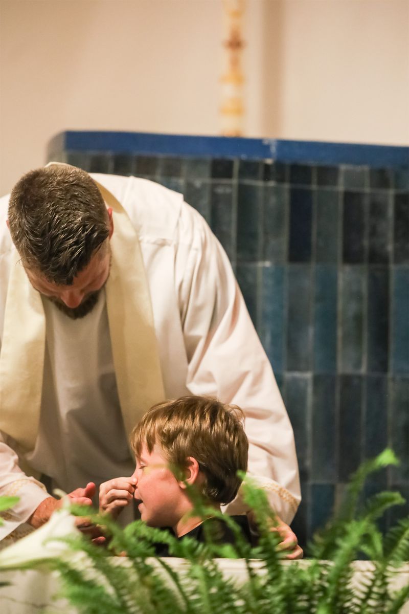 2026-04-04-easter-vigil-0251.jpg