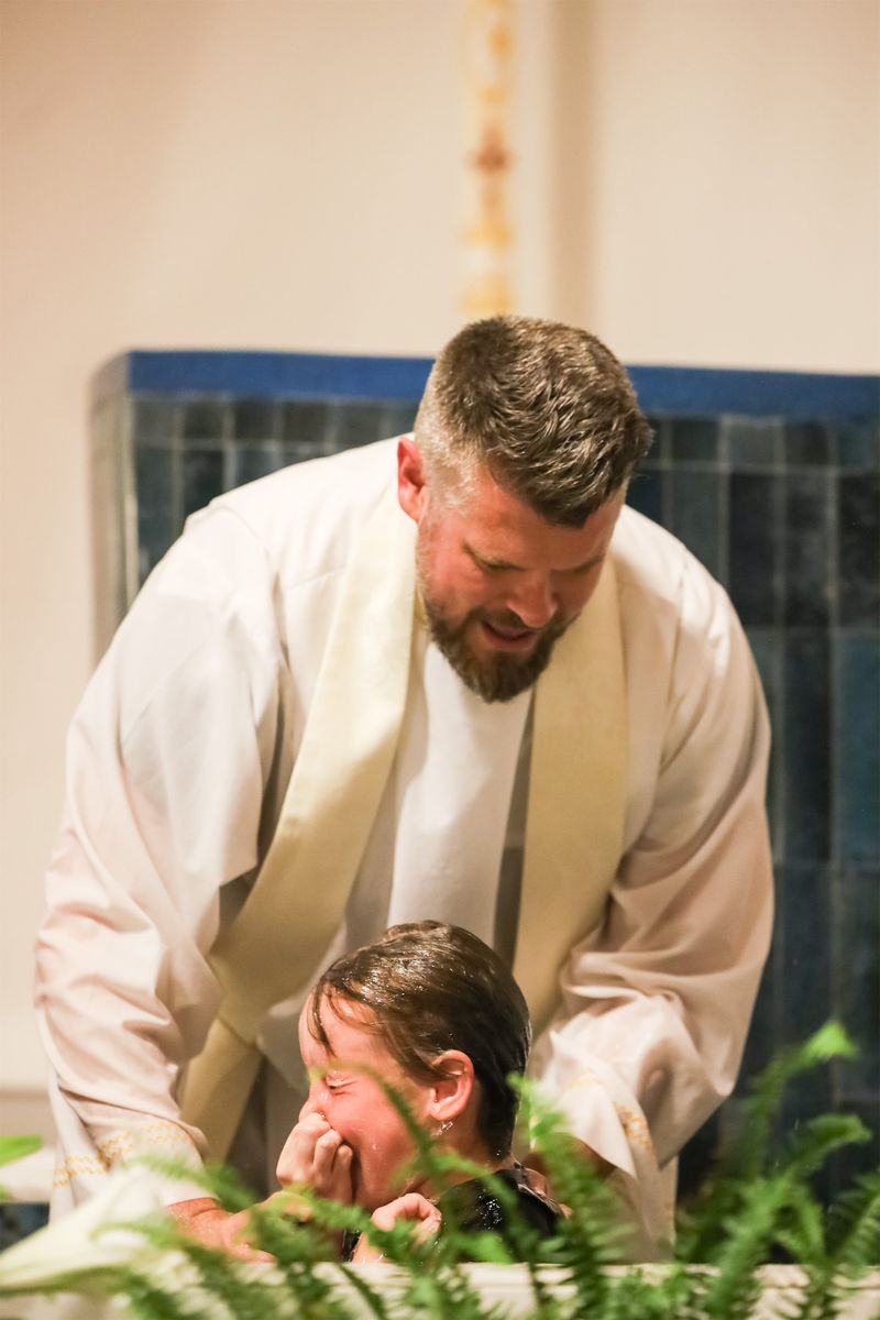 2026-04-04-easter-vigil-0253.jpg