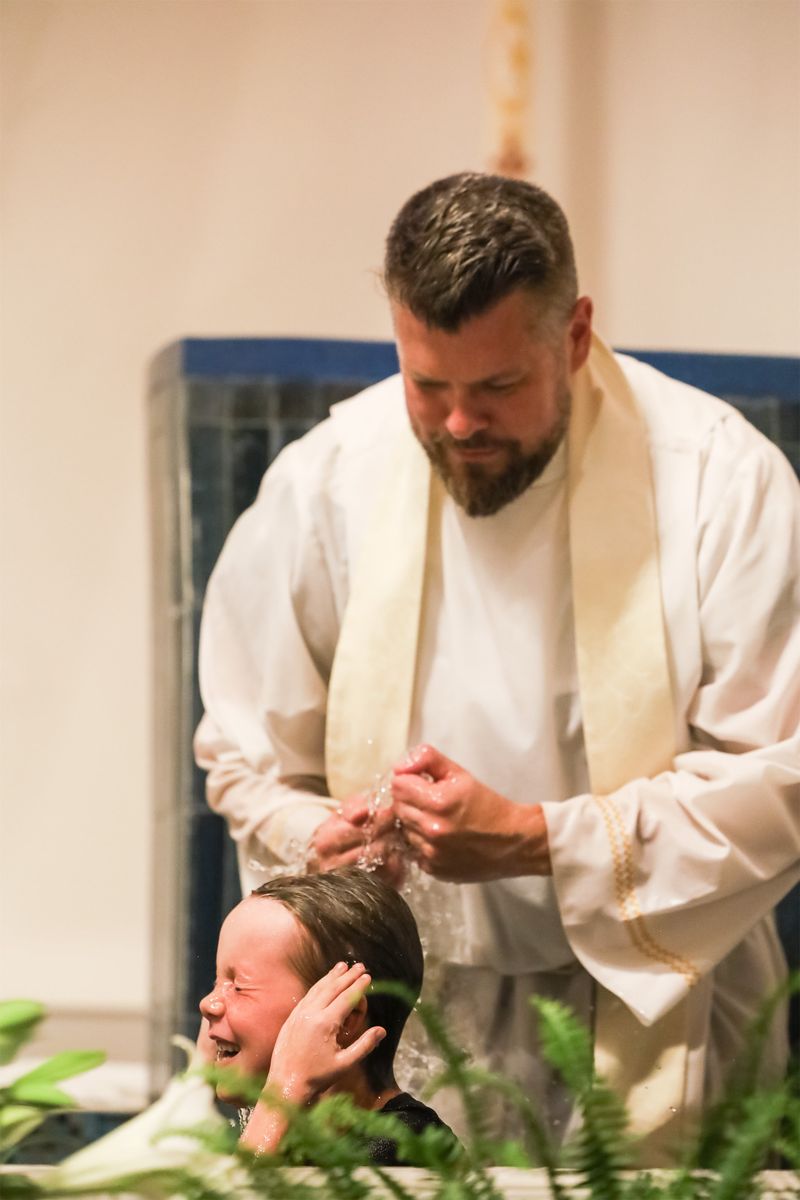 2026-04-04-easter-vigil-0254.jpg