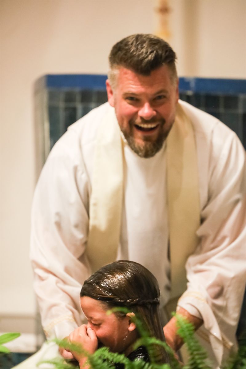 2026-04-04-easter-vigil-0259.jpg