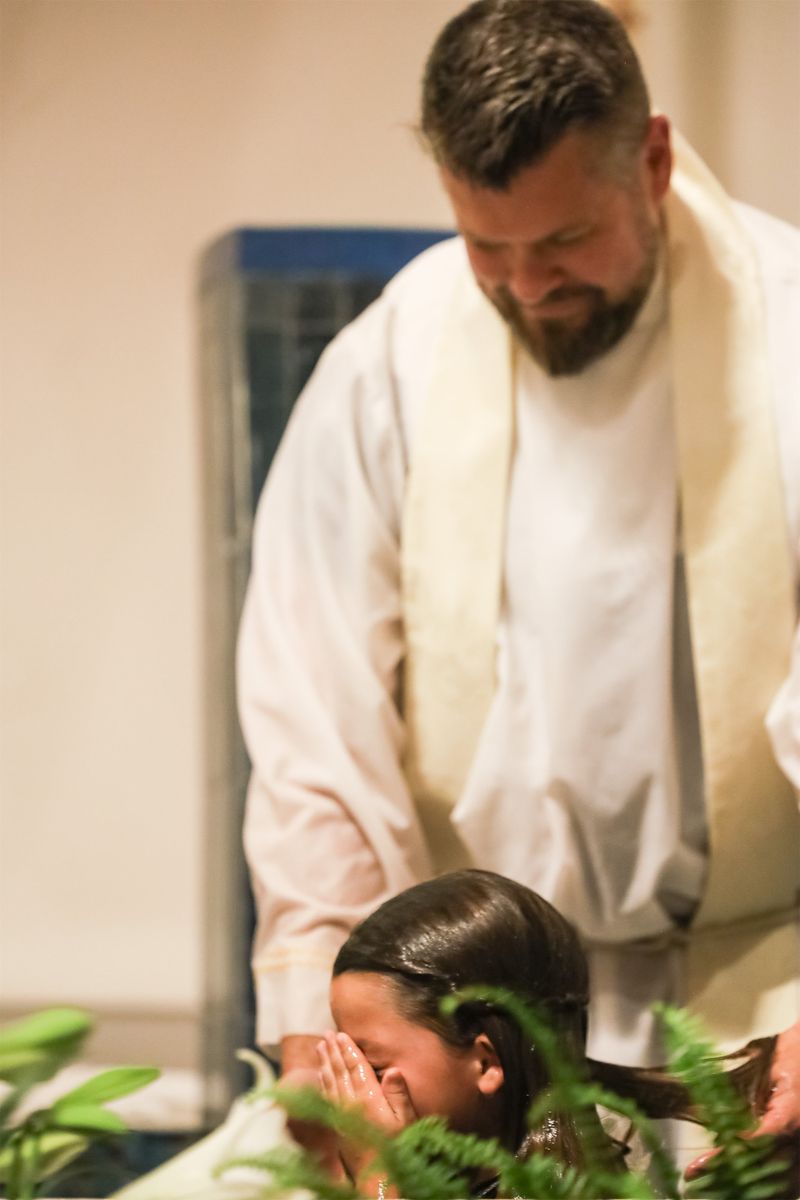 2026-04-04-easter-vigil-0262.jpg