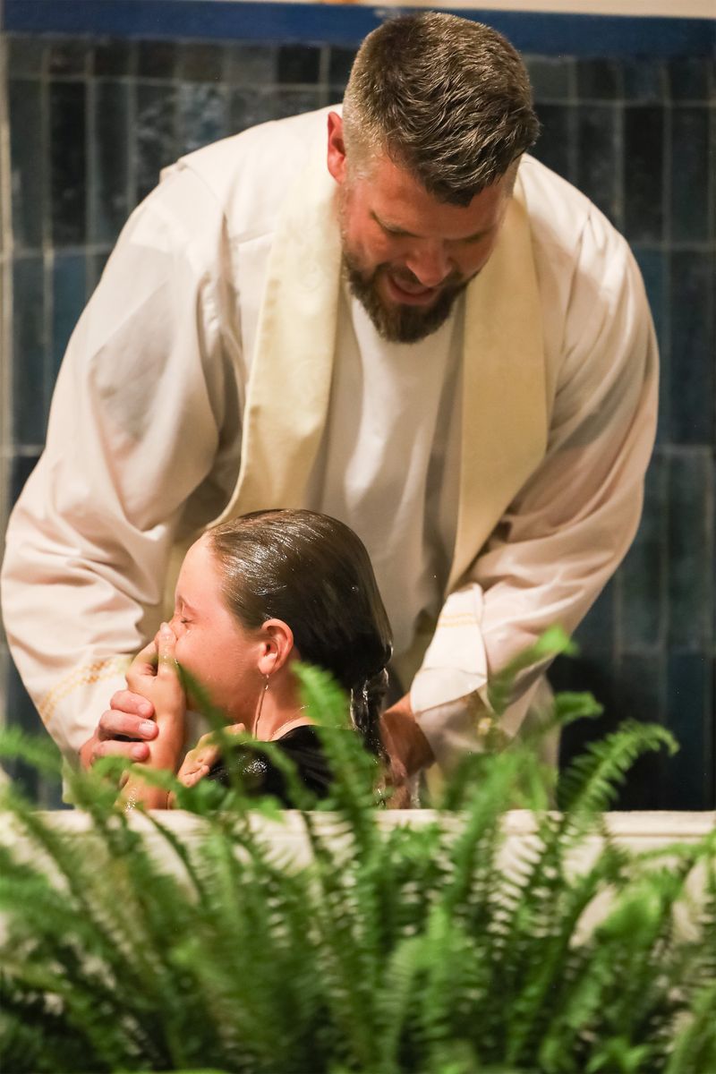 2026-04-04-easter-vigil-0289.jpg