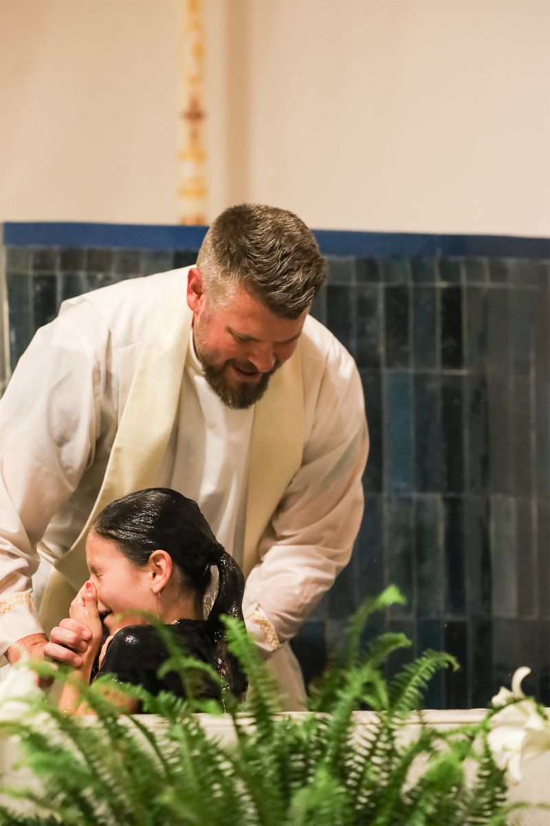 2026-04-04-easter-vigil-0301.jpg