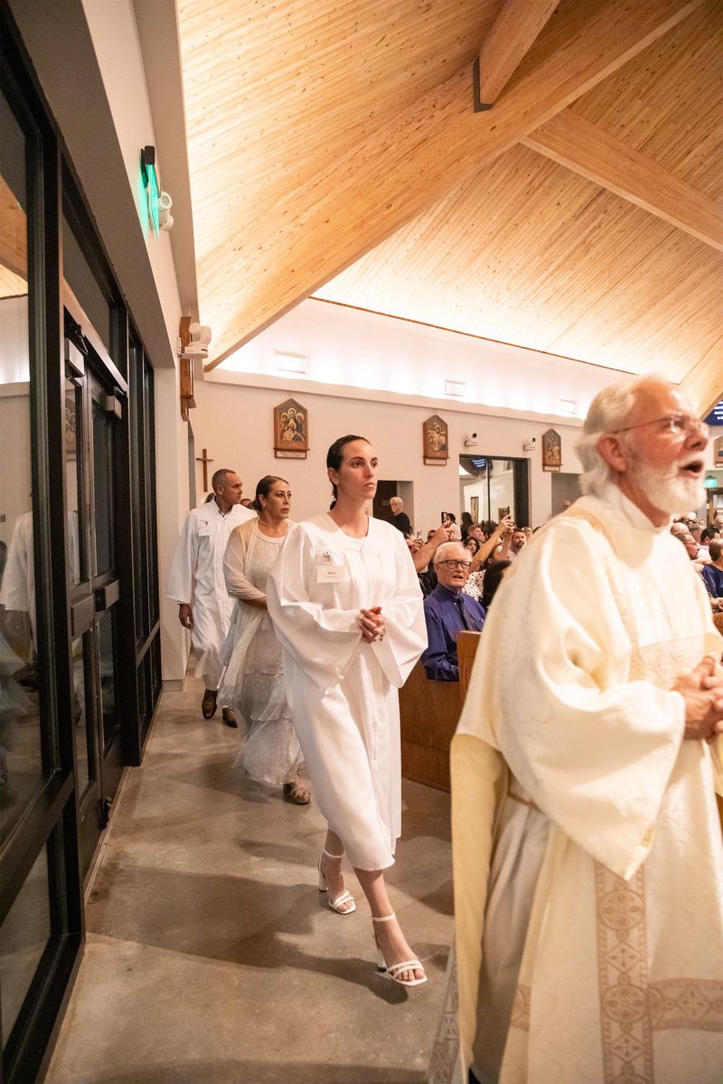 2026-04-04-easter-vigil-0318.jpg