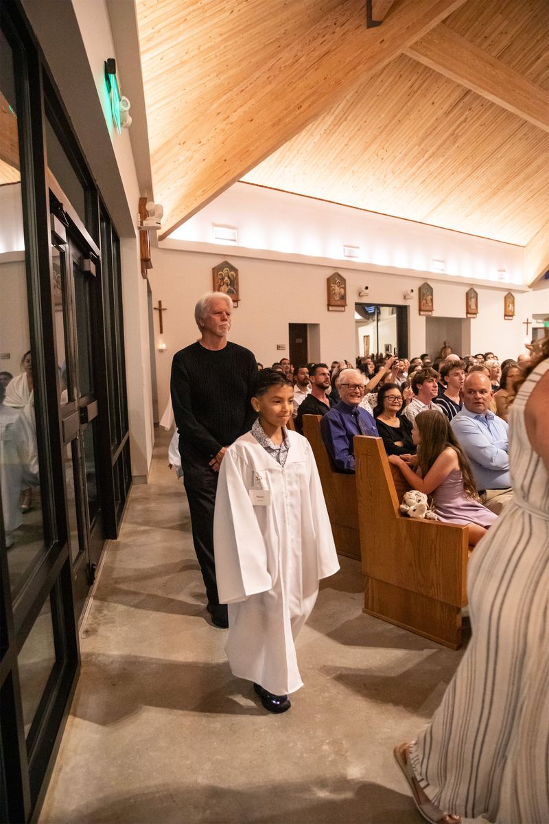 2026-04-04-easter-vigil-0323.jpg
