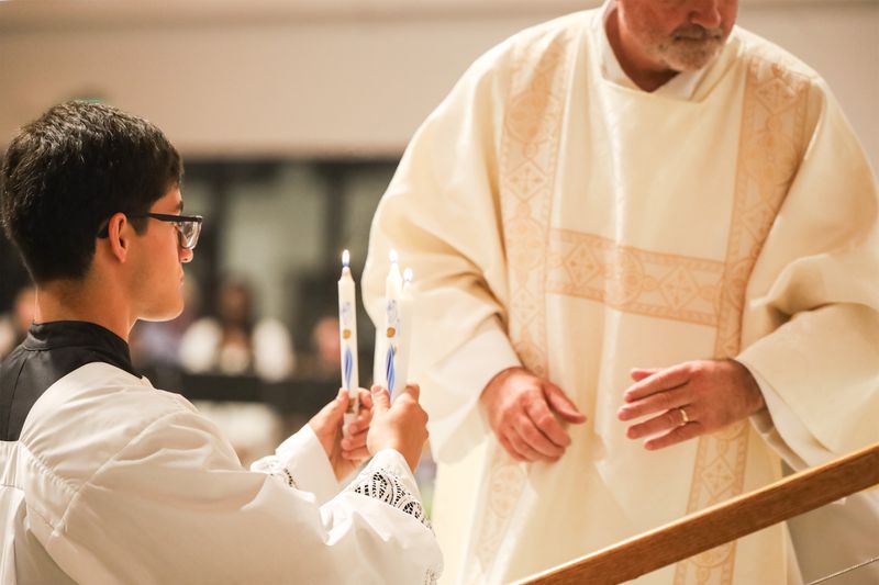 2026-04-04-easter-vigil-0345.jpg