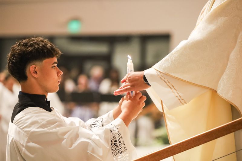 2026-04-04-easter-vigil-0346.jpg