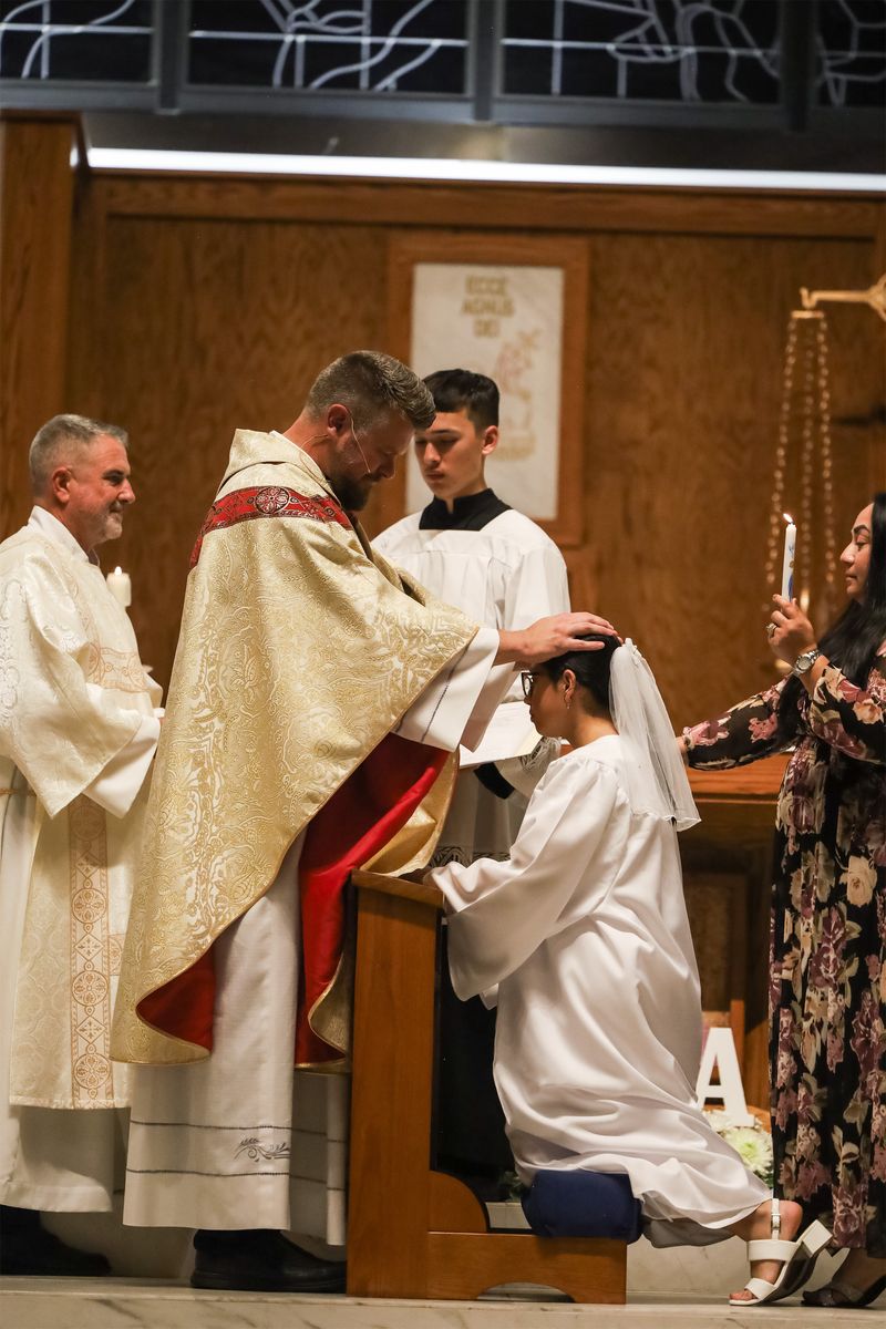2026-04-04-easter-vigil-0373.jpg
