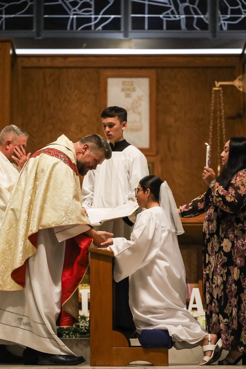 2026-04-04-easter-vigil-0375.jpg