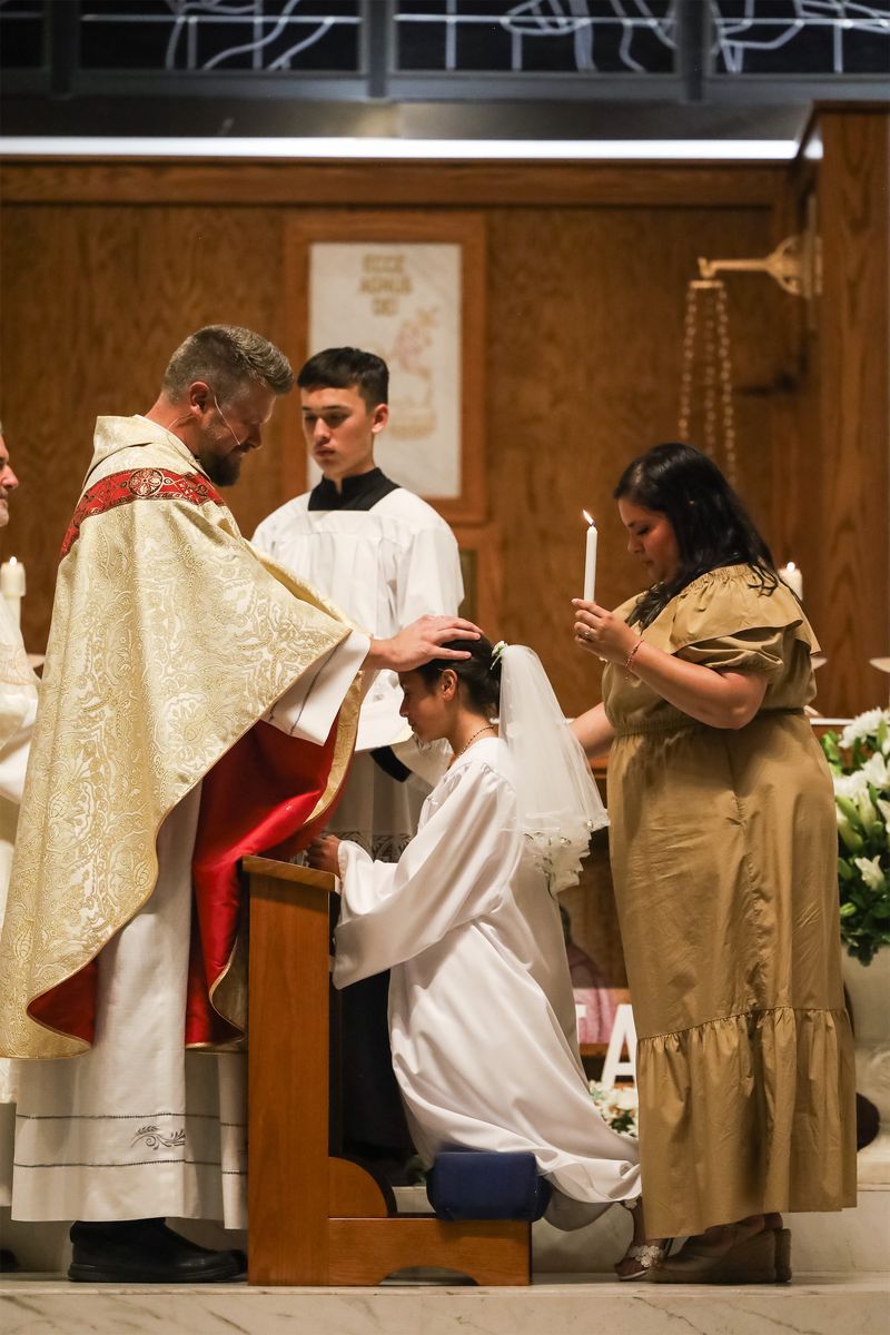 2026-04-04-easter-vigil-0377.jpg