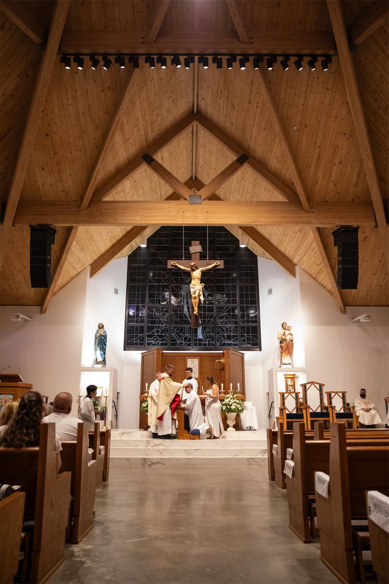 2026-04-04-easter-vigil-0404.jpg