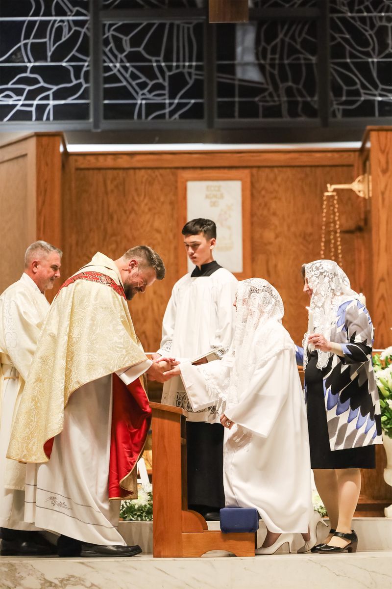 2026-04-04-easter-vigil-0413.jpg