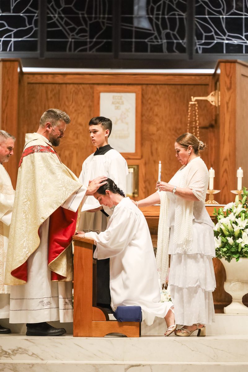 2026-04-04-easter-vigil-0420.jpg