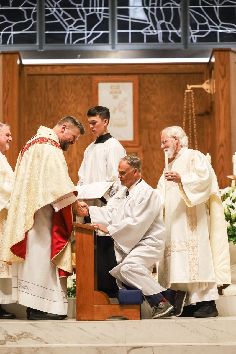 2026-04-04-easter-vigil-0427.jpg